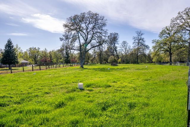 10257 Swede Creek Road, Palo Cedro, CA 96073
