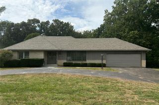 3210 S Crysler Avenue, Independence, MO 64055