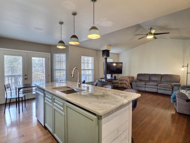 2447 U.S. 60, Fremont, MO 63941