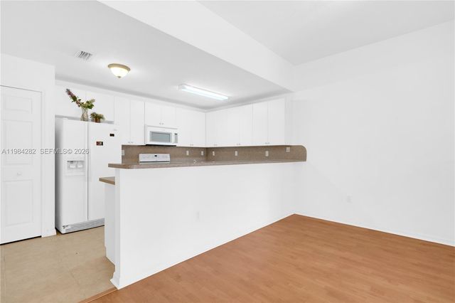 22911 SW 88th Pl 9-21, Cutler Bay, FL 33190