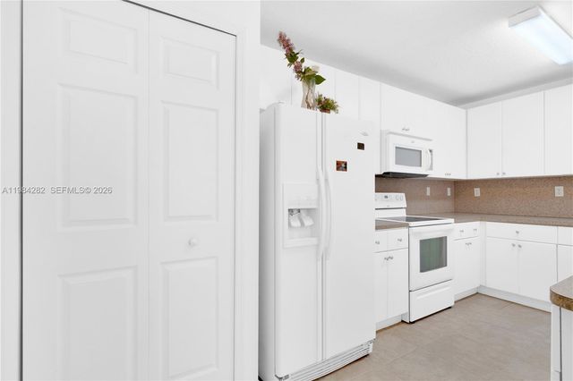 22911 SW 88th Pl 9-21, Cutler Bay, FL 33190