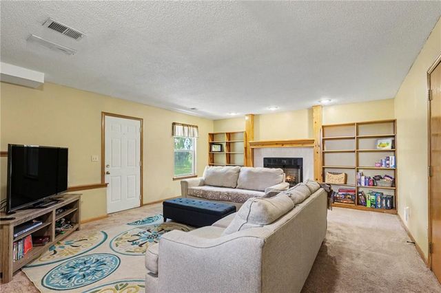 9908 W 51st Street, Merriam, KS 66203