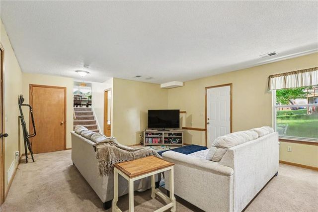 9908 W 51st Street, Merriam, KS 66203