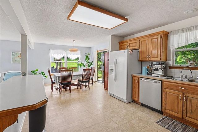 9908 W 51st Street, Merriam, KS 66203
