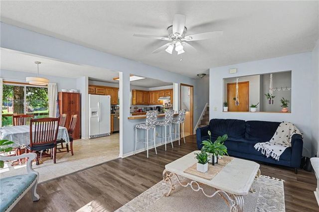 9908 W 51st Street, Merriam, KS 66203