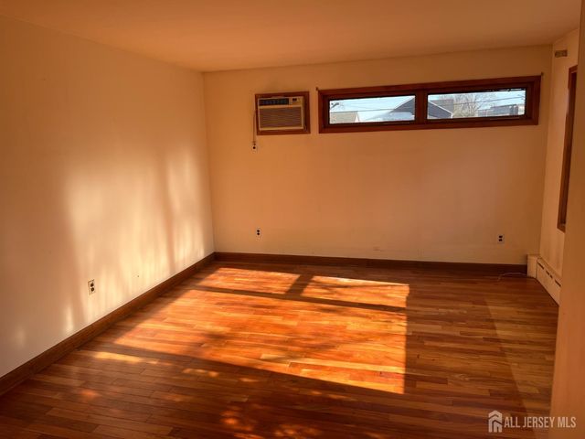 30 Bennet Street, Fords, NJ 08863