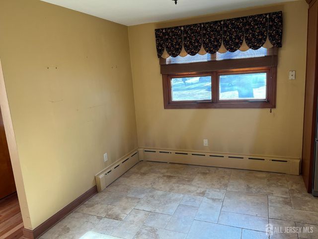 30 Bennet Street, Fords, NJ 08863