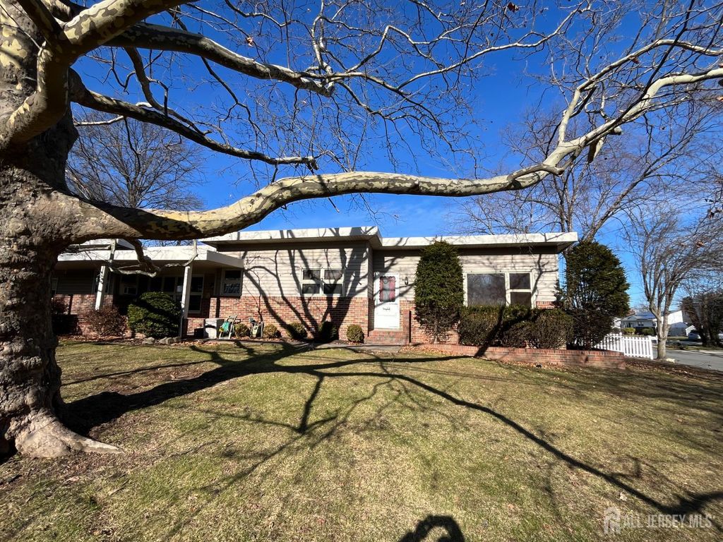 30 Bennet Street, Fords, NJ 08863
