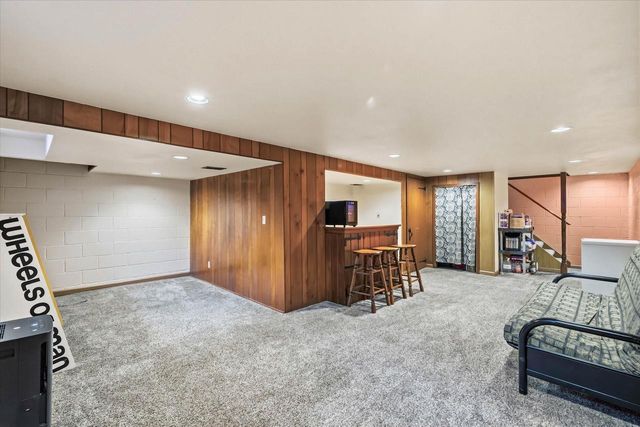 931 Fairview DRIVE, Port Washington, WI 53074