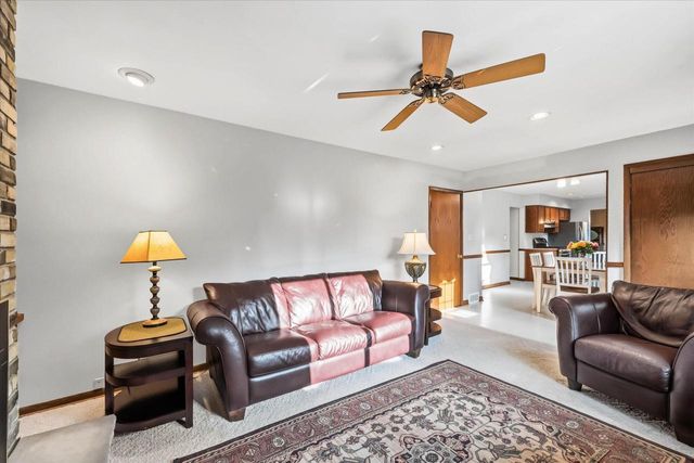 931 Fairview DRIVE, Port Washington, WI 53074