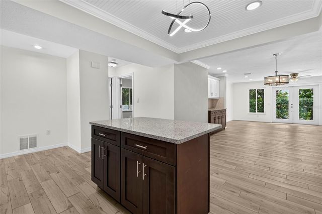 2129 LINWOOD DRIVE, Sarasota, FL 34232