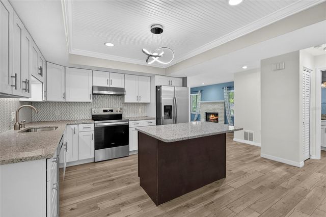 2129 LINWOOD DRIVE, Sarasota, FL 34232