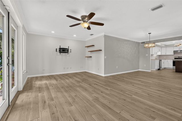 2129 LINWOOD DRIVE, Sarasota, FL 34232