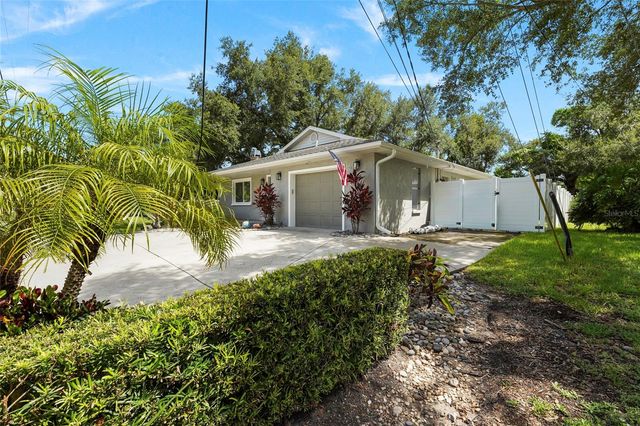 2129 LINWOOD DRIVE, Sarasota, FL 34232