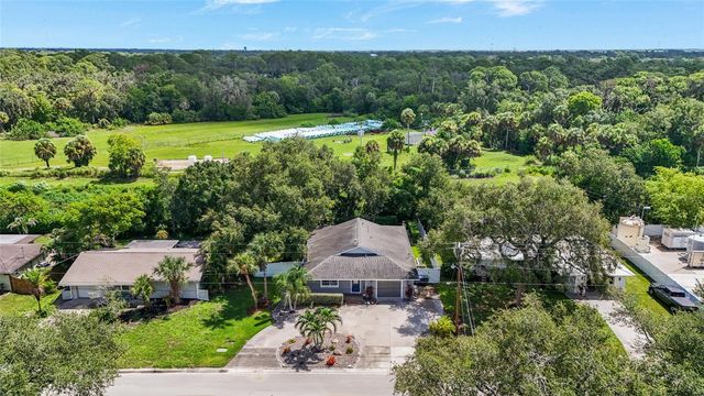 2129 LINWOOD DRIVE, Sarasota, FL 34232