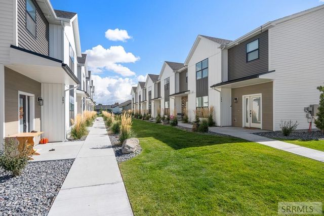 294 W 4th S, Sugar City, ID 83448