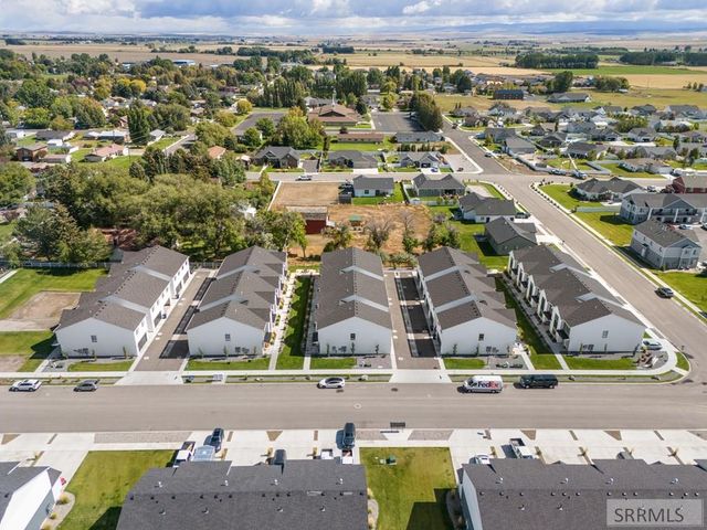 294 W 4th S, Sugar City, ID 83448