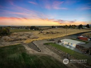 172701 W North River Road, Prosser, WA 99350