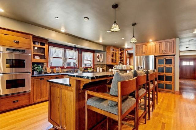109 E Grandview, Sierra Madre, CA 91024