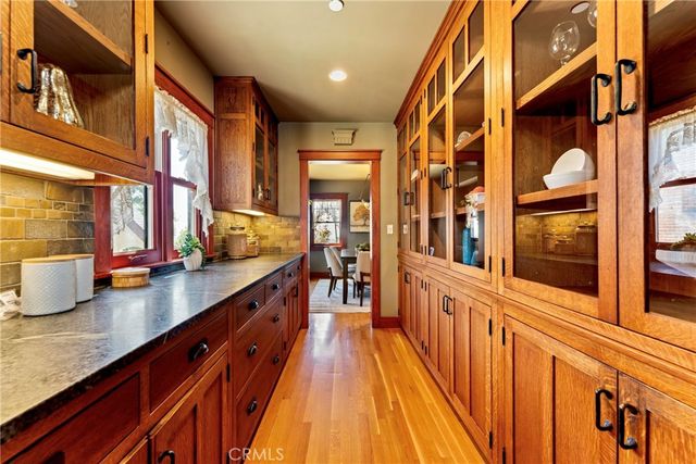 109 E Grandview, Sierra Madre, CA 91024
