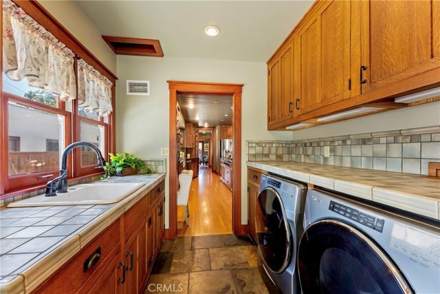 109 E Grandview, Sierra Madre, CA 91024
