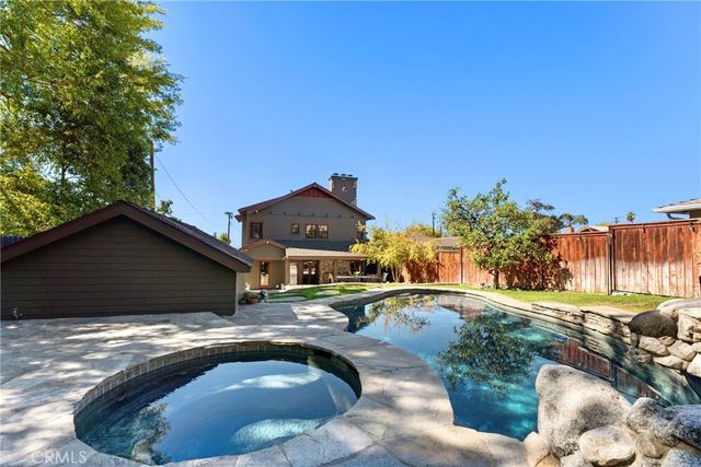 109 E Grandview, Sierra Madre, CA 91024