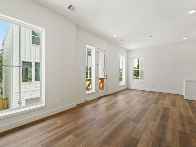 1804 Del Norte Street E, Houston, TX 77018