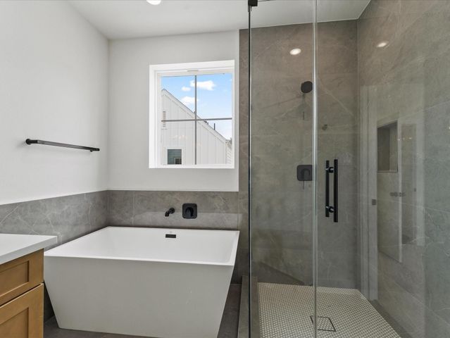 1804 Del Norte Street E, Houston, TX 77018