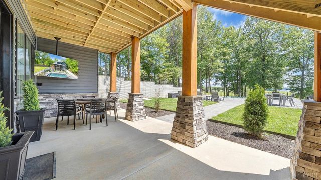 610 Surfside Drive, Moneta, VA 24121