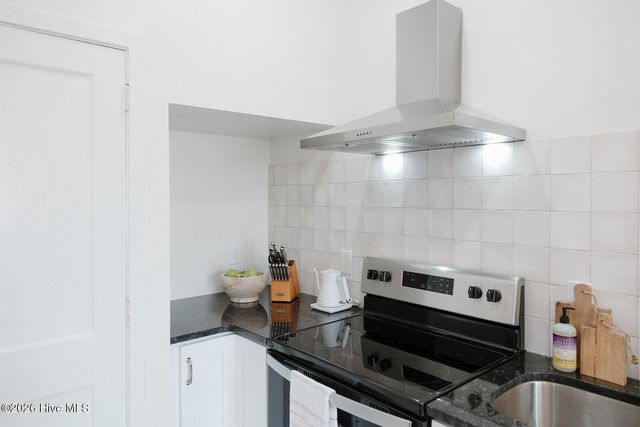 29 S Front Street Apt A, Wilmington, NC 28401