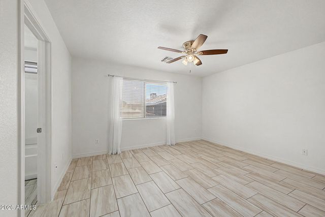 8563 W MISSION Lane, Peoria, AZ 85345