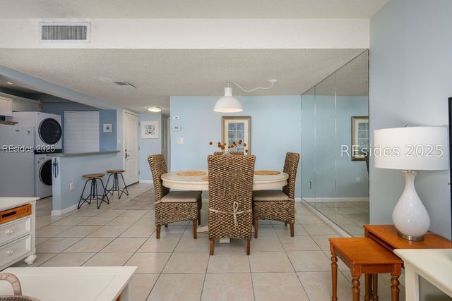 85 Folly Field Rd Apt 119, Hilton Head Island, SC 29928