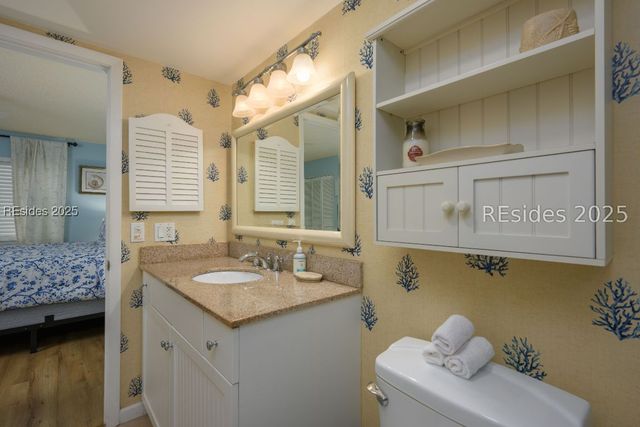 85 Folly Field Rd Apt 119, Hilton Head Island, SC 29928