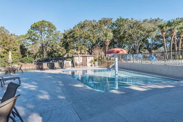 85 Folly Field Rd Apt 119, Hilton Head Island, SC 29928