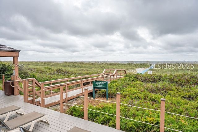 85 Folly Field Rd Apt 119, Hilton Head Island, SC 29928