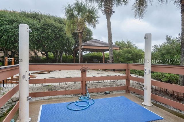 85 Folly Field Rd Apt 119, Hilton Head Island, SC 29928