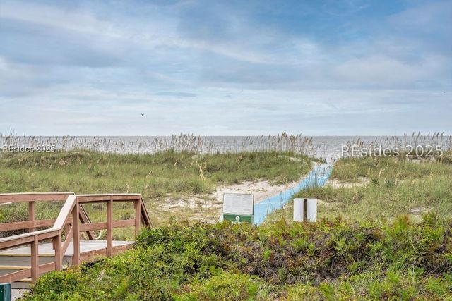 85 Folly Field Rd Apt 119, Hilton Head Island, SC 29928