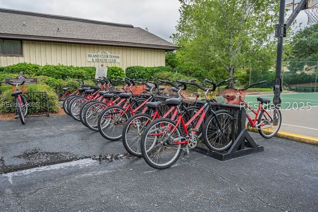 85 Folly Field Rd Apt 119, Hilton Head Island, SC 29928