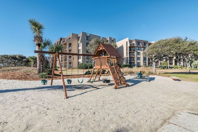 85 Folly Field Rd Apt 119, Hilton Head Island, SC 29928