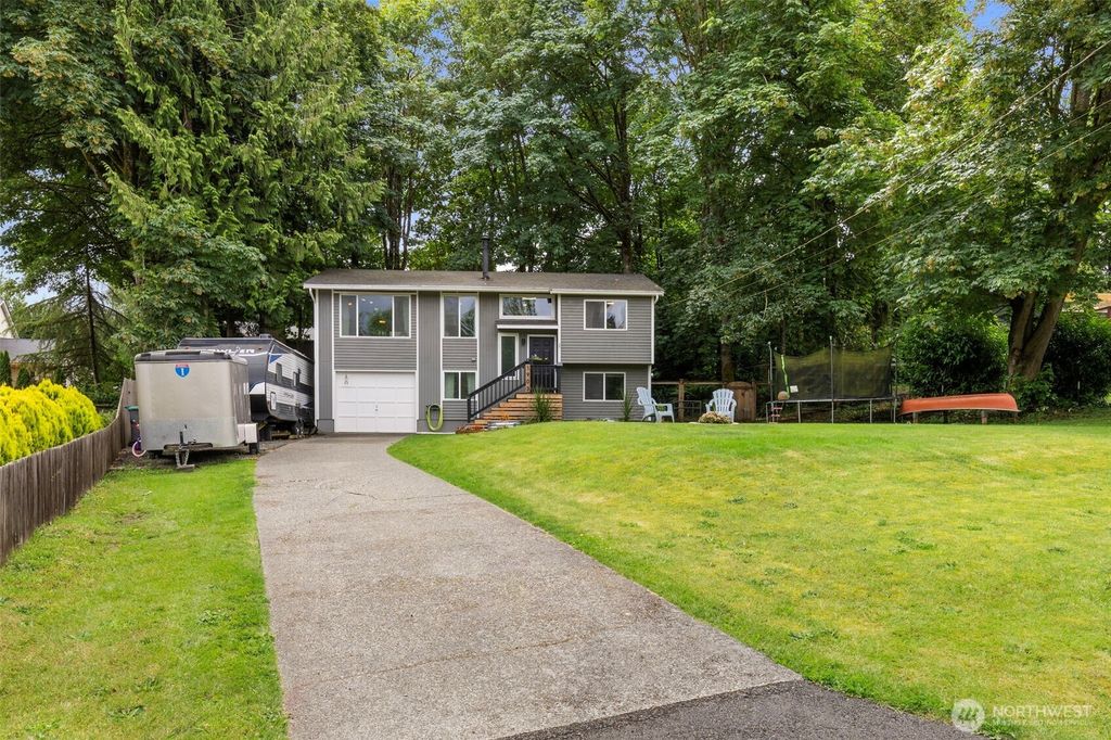 1903 NW Russell Street, Poulsbo, WA 98370