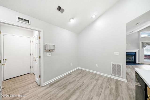 12106 Buck Horn Pl, Jeffersontown, KY 40299