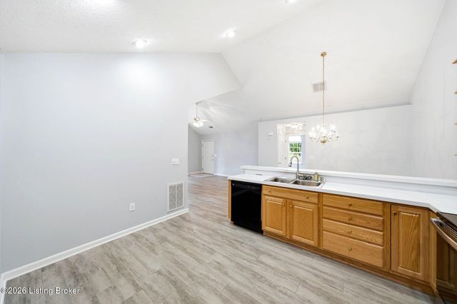 12106 Buck Horn Pl, Jeffersontown, KY 40299
