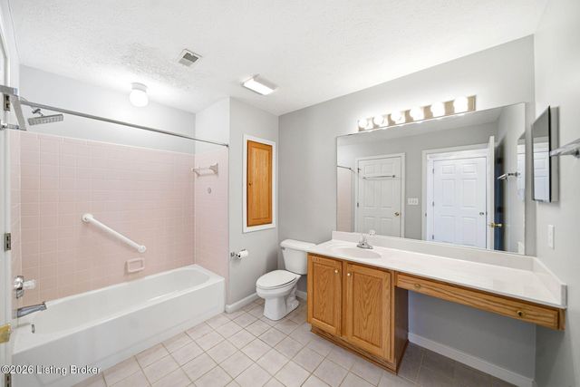 12106 Buck Horn Pl, Jeffersontown, KY 40299