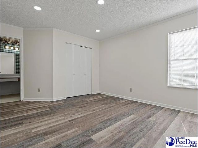 701 Coventry Ln, Florence, SC 29501