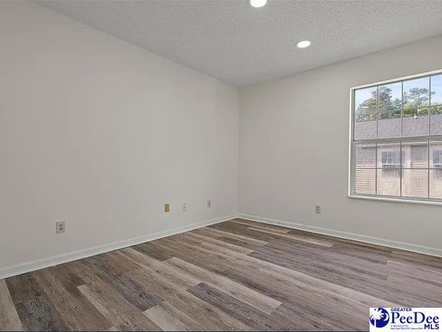 701 Coventry Ln, Florence, SC 29501