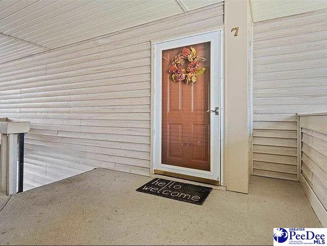 701 Coventry Ln, Florence, SC 29501