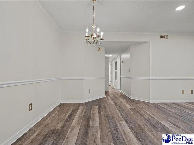 701 Coventry Ln, Florence, SC 29501