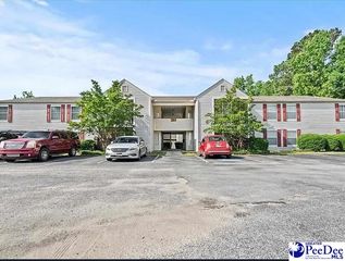 701 Coventry Ln, Florence, SC 29501
