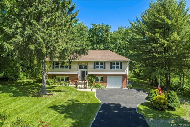 32 Cobb Road, Brewster, NY 10509