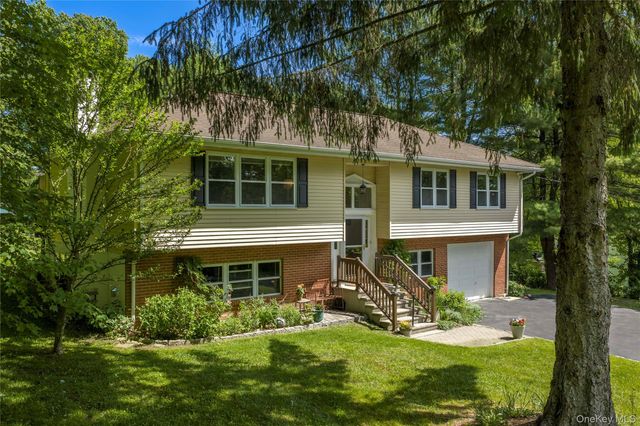 32 Cobb Road, Brewster, NY 10509